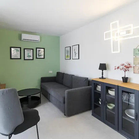 Apartment Lovely In With Kitchenette Fuengirola
