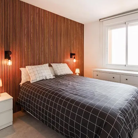 Lovely In With Kitchenette Apartment *